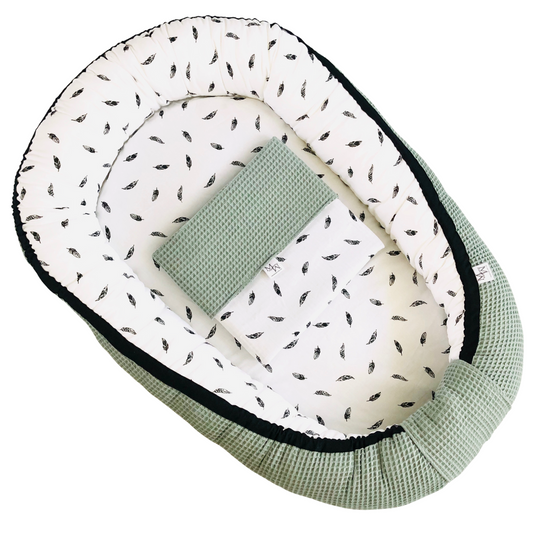 Baby nest feathers mint green | in stock | with ZIPPER